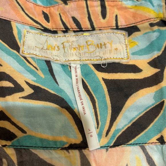 Free People Lightweight Button Up in Size Large - Picture 5 of 15